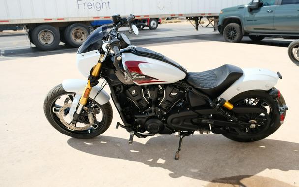 2025 INDIAN MOTORCYCLE 101 SCOUT WHITE MTLC WGRFX TEC