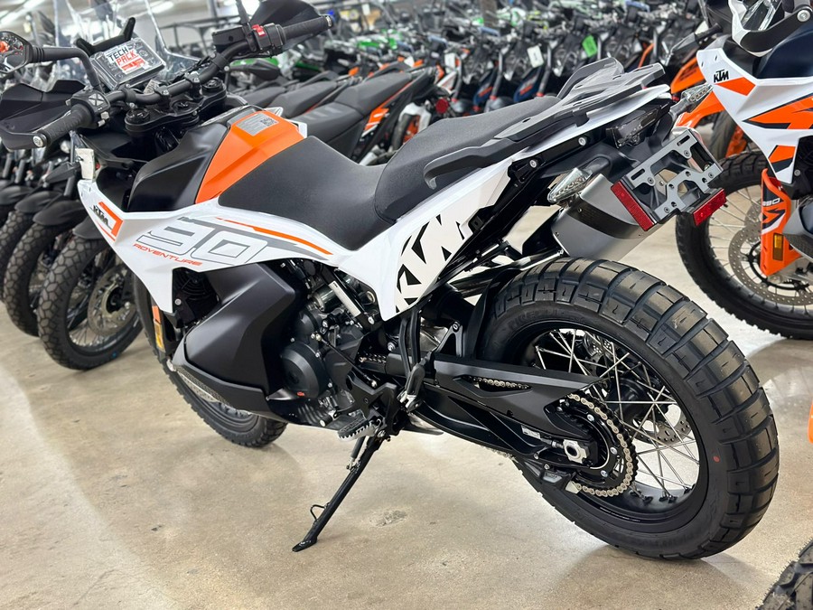 2024 KTM Adventure 790