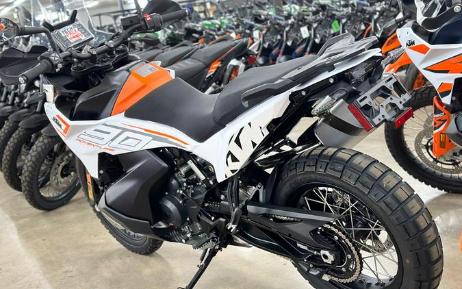 2024 KTM Adventure 790