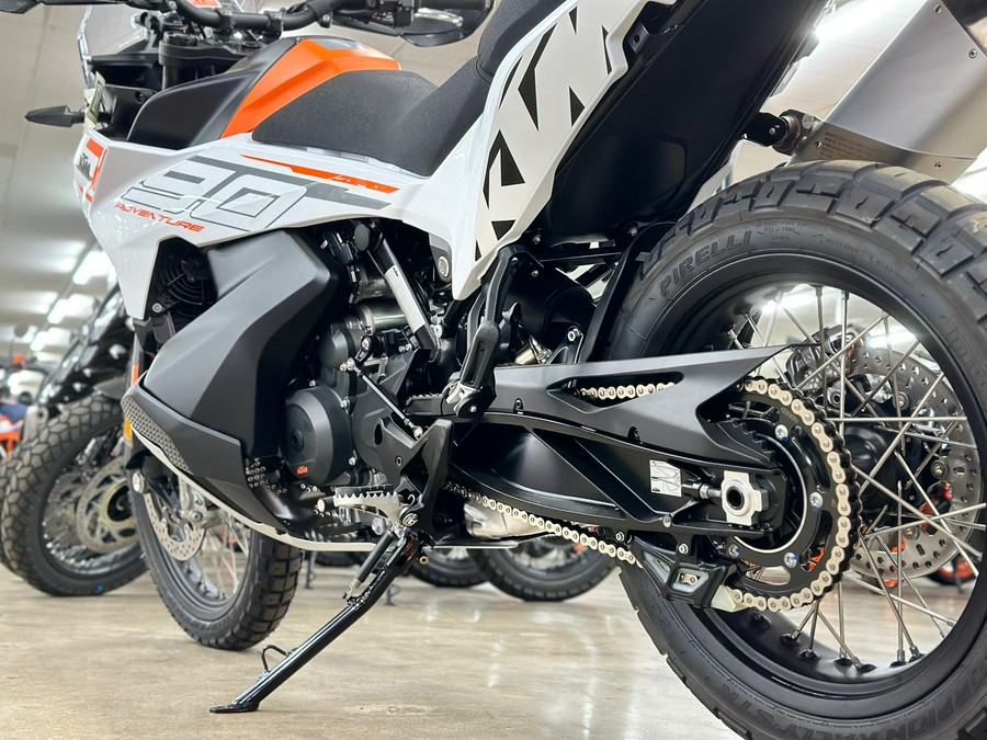 2024 KTM Adventure 790