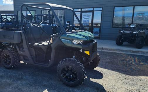 2024 Can-Am Defender 6x6 DPS HD10