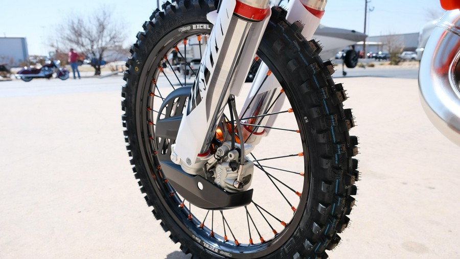 2026 KTM 300 XCW HARD ENDURO