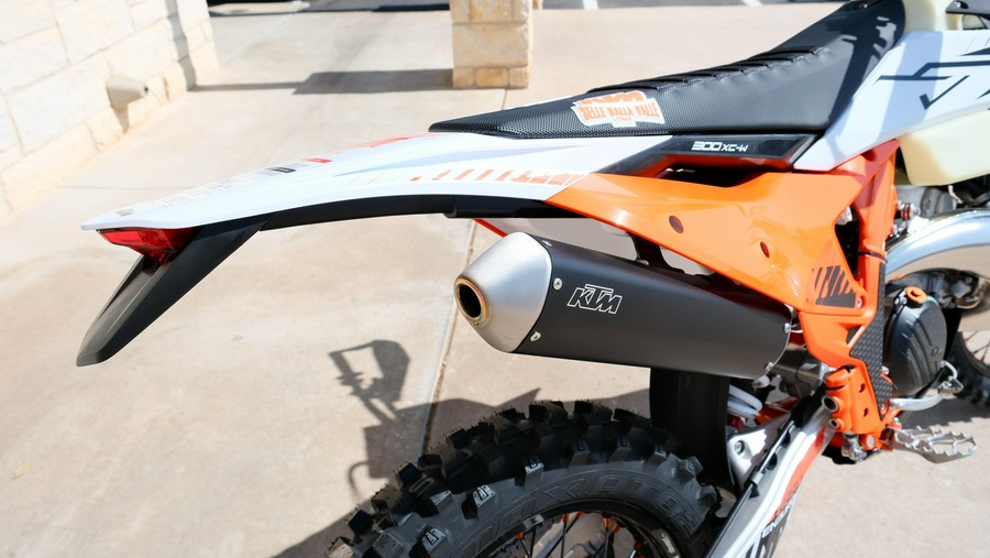 2026 KTM 300 XCW HARD ENDURO