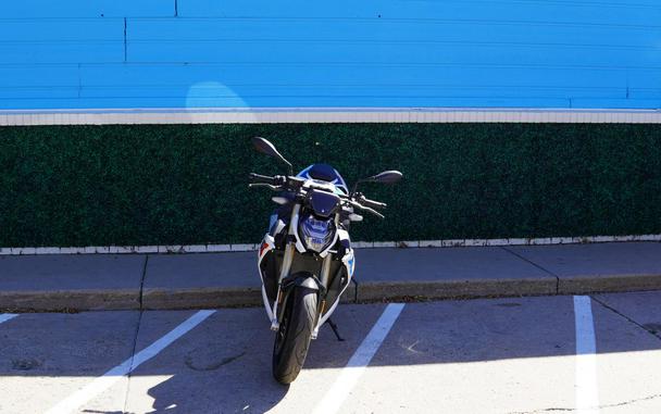 2023 S 1000 R