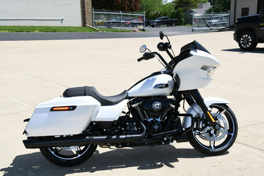 FLTRX 2024 Road Glide®