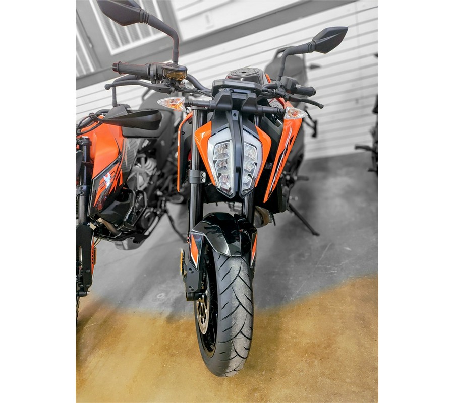 2024 KTM 790 Duke