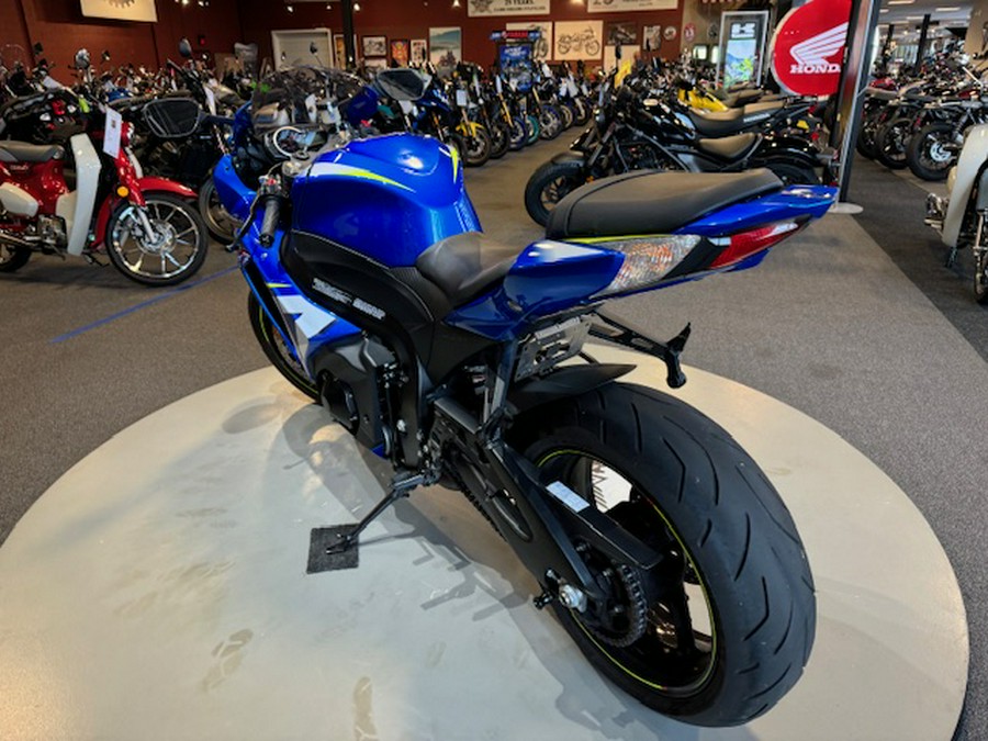 2015 Suzuki GSX-R1000