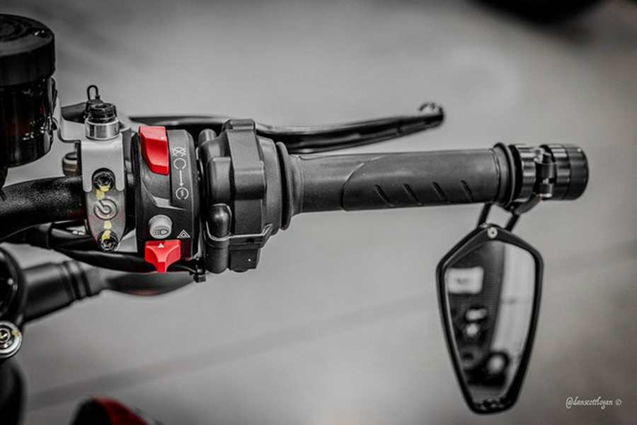 2023 Ducati Streetfighter V2