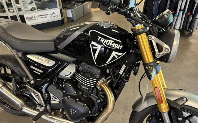 2025 Triumph Speed 400 Phantom Black / Storm Grey