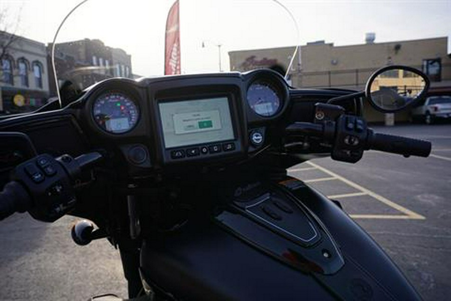 2024 Indian Motorcycle Roadmaster® Dark Horse® with PowerBand Audio Package