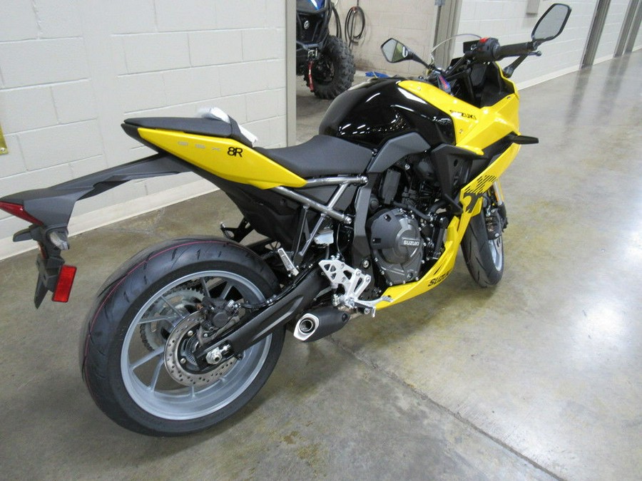 2024 Suzuki GSX800FRQM4