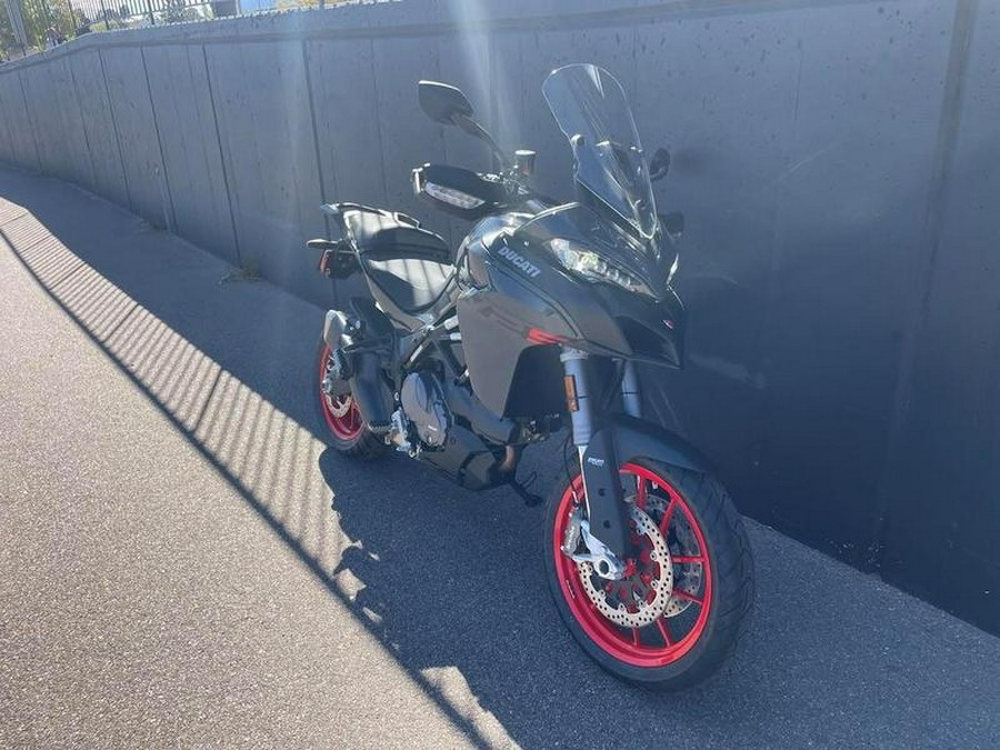 2023 Ducati Multistrada V2 S Thrilling Black & Street Grey