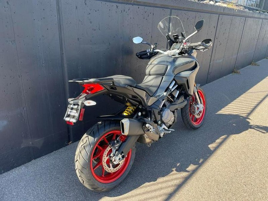 2023 Ducati Multistrada V2 S Thrilling Black & Street Grey