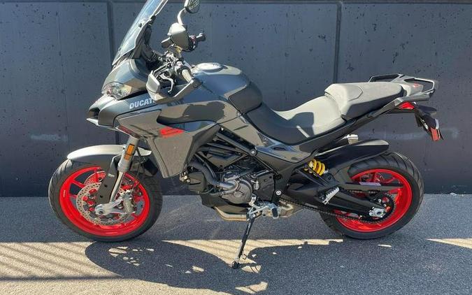 2023 Ducati Multistrada V2 S Thrilling Black & Street Grey