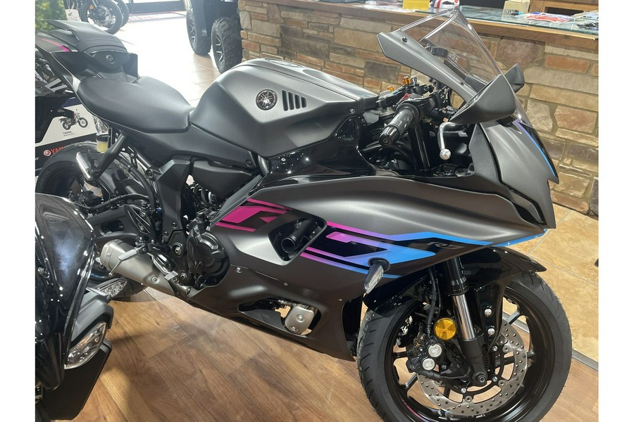 2024 Yamaha YZF-R7