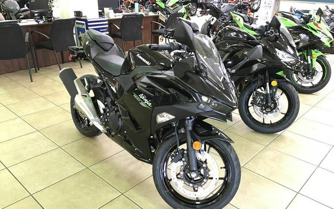 2024 Kawasaki Ninja® 500