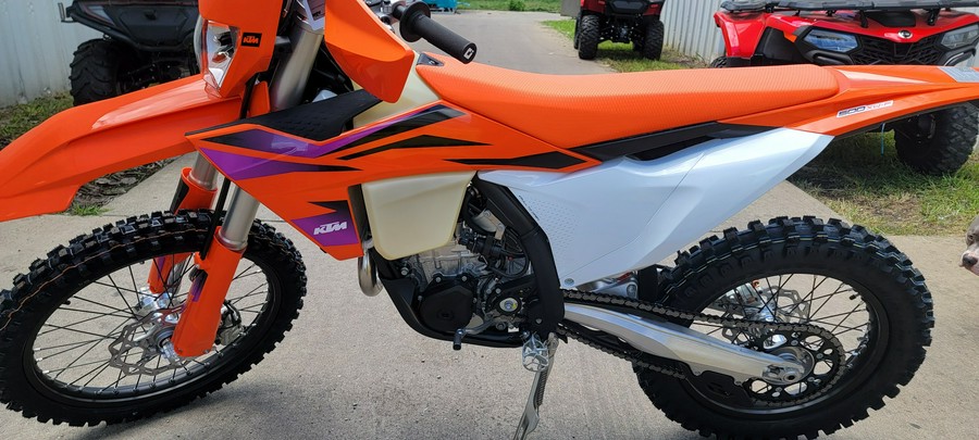 2024 KTM XW 500 F