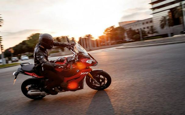 2019 BMW S 1000 XR