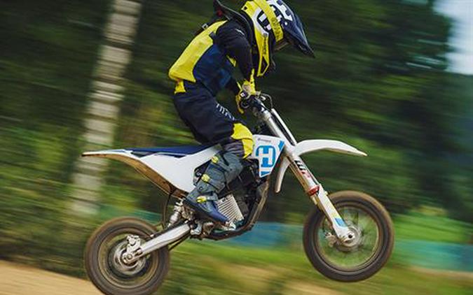 2023 Husqvarna EE 5