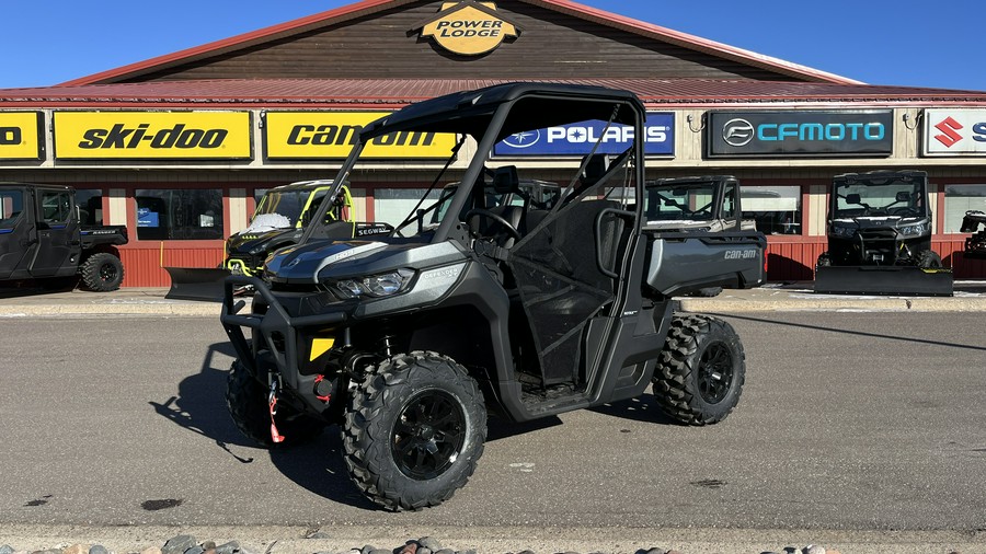 2024 Can-Am™ Defender XT HD9