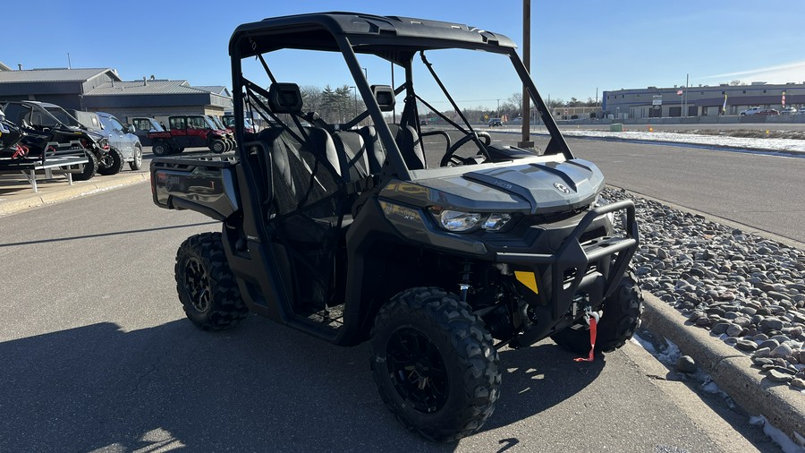 2024 Can-Am™ Defender XT HD9