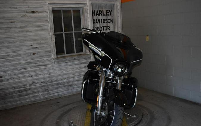 2021 Harley-Davidson® FLHX - Street Glide®