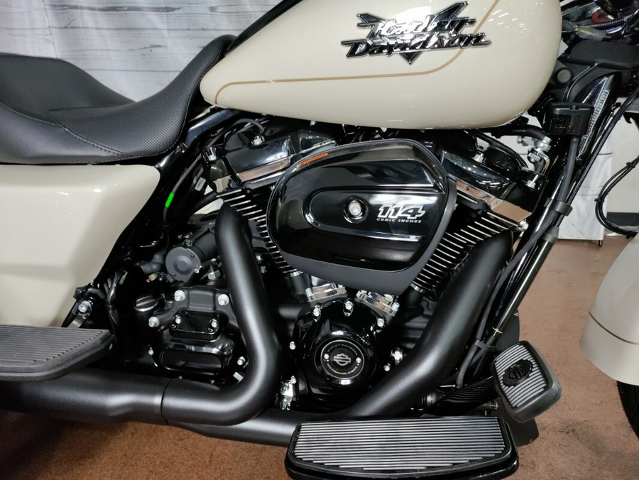 2023 Harley-Davidson Freewheeler WHITE SAND PRL