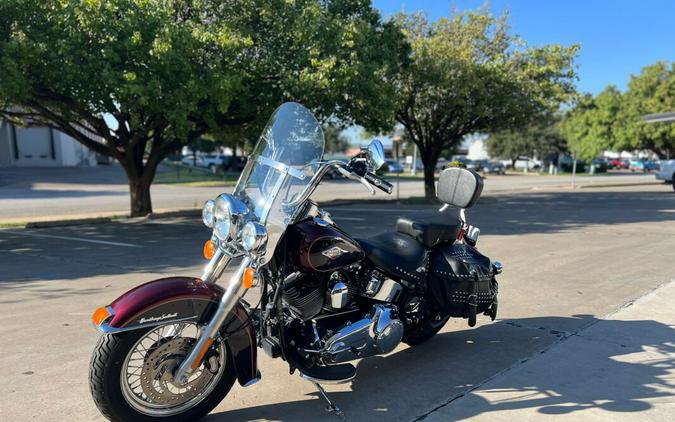 2015 Harley-Davidson® Heritage Softail® Classic Two-Tone Mysterious Red Sunglo