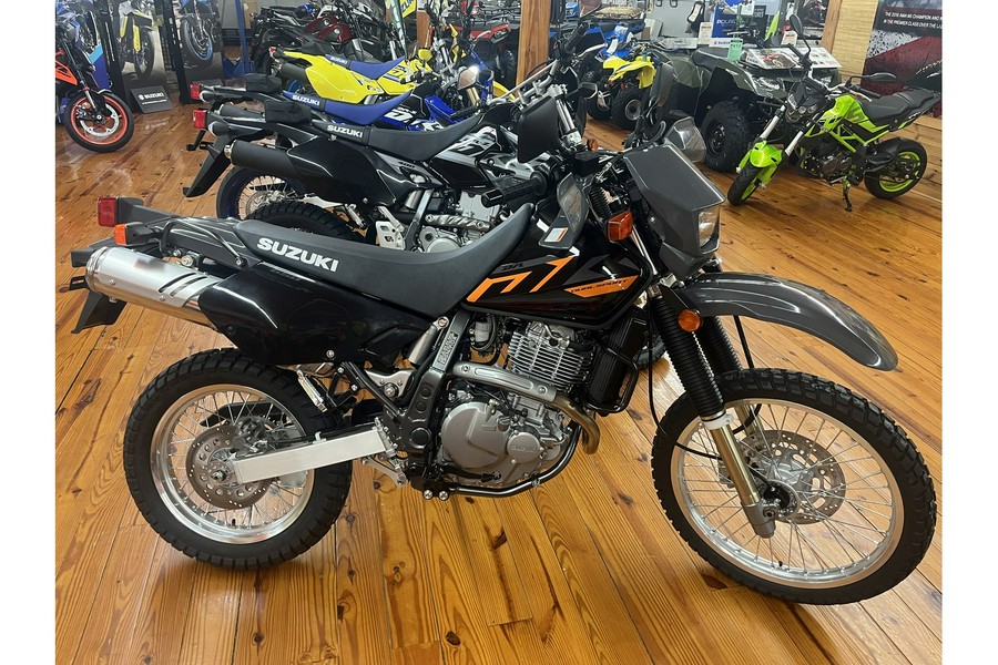 2025 Suzuki DR 650S