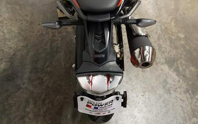 2025 BMW G 310 R Style Passion