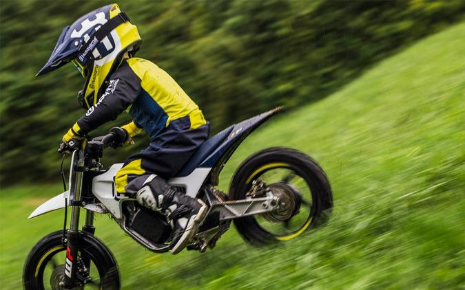 2024 Husqvarna Motorcycles EE 2