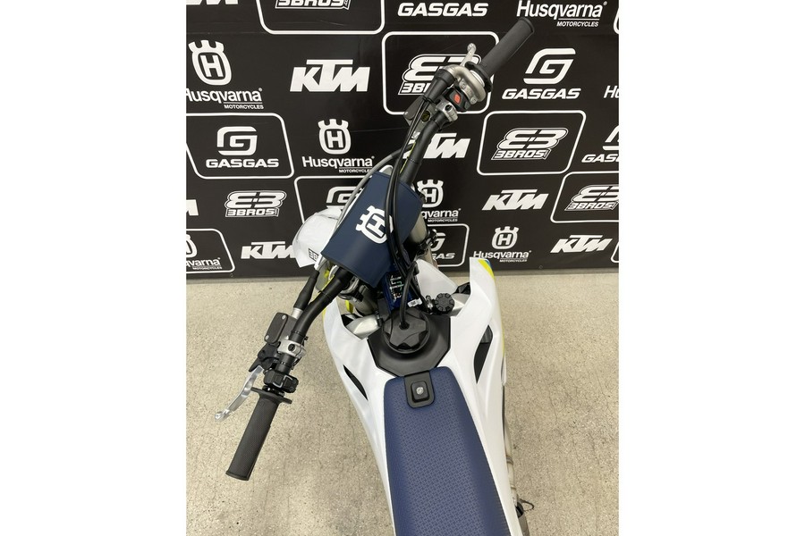 2025 Husqvarna Motorcycles FC 450