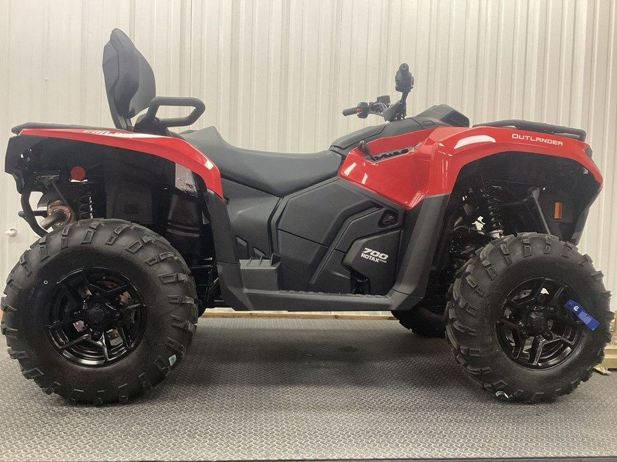 2024 Can-Am™ Outlander™ DPS 700