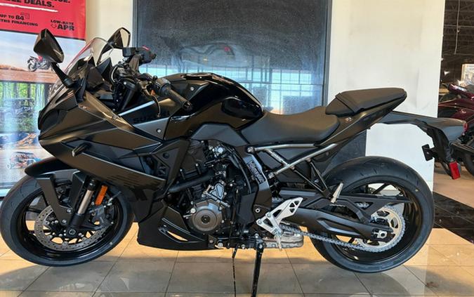 2025 Suzuki GSX-S 8R