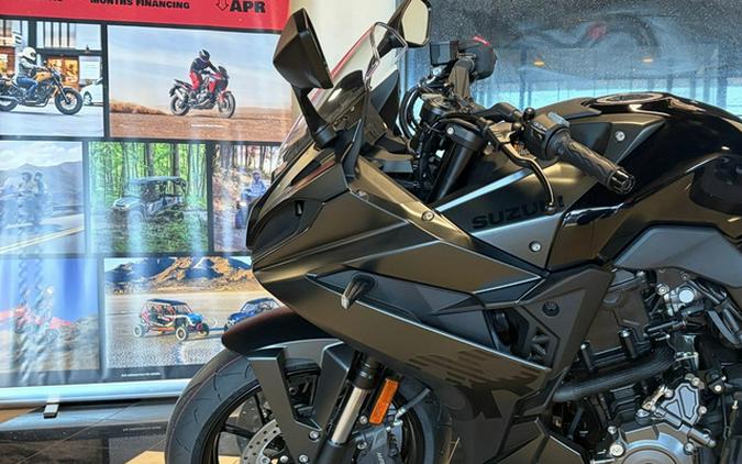2025 Suzuki GSX-S 8R