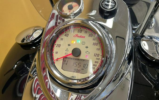 2022 Indian Springfield Black Metallic/Dirt Track Tan