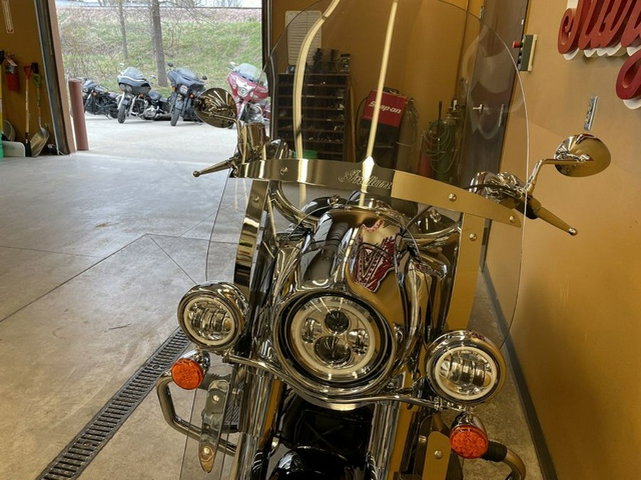 2022 Indian Springfield Black Metallic/Dirt Track Tan