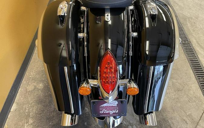 2022 Indian Springfield Black Metallic/Dirt Track Tan