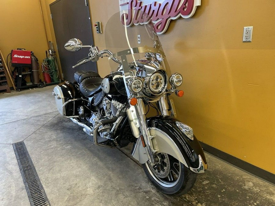 2022 Indian Springfield Black Metallic/Dirt Track Tan