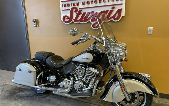 2022 Indian Springfield Black Metallic/Dirt Track Tan