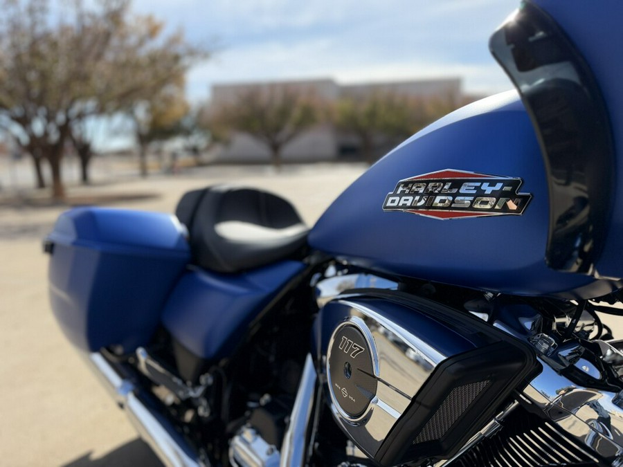 2026 Harley-Davidson® Road Glide® Aurora Blue Denim - Chrome