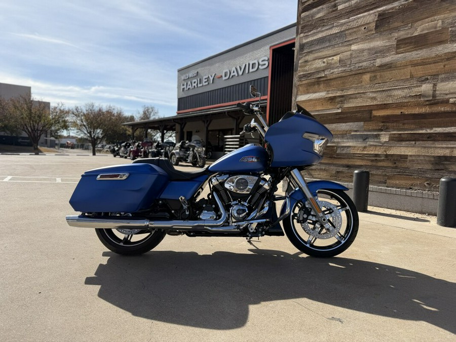 2026 Harley-Davidson® Road Glide® Aurora Blue Denim - Chrome