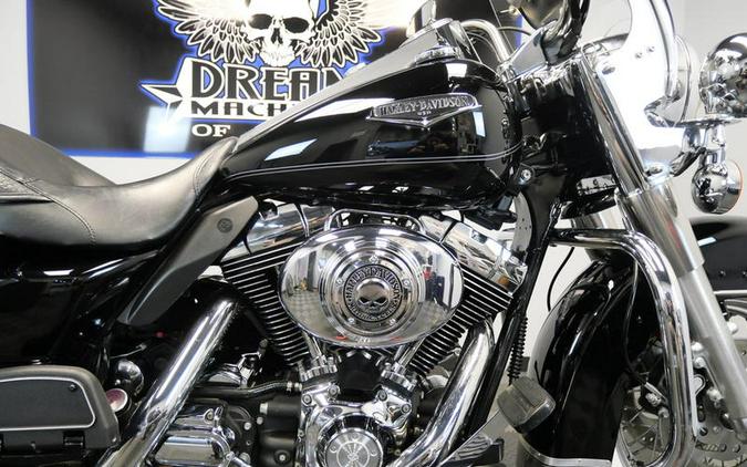 2004 Harley-Davidson® FLHRCI - Road King® Classic