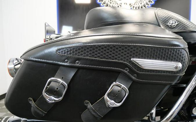 2004 Harley-Davidson® FLHRCI - Road King® Classic