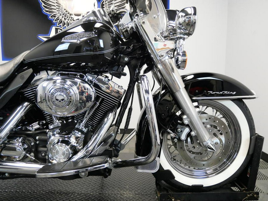 2004 Harley-Davidson® FLHRCI - Road King® Classic