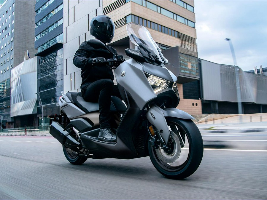 2024 YAMAHA XMAX