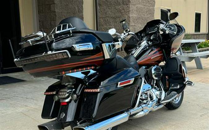 2015 Harley-Davidson CVO™ Road Glide® Ultra