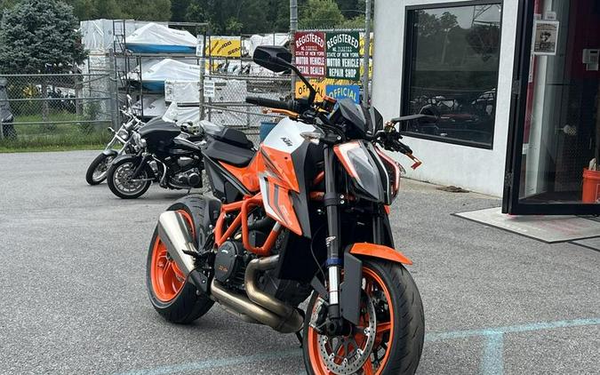 2022 KTM 1290 Super Duke R EVO