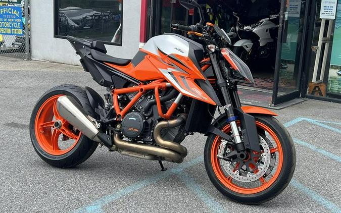 2022 KTM 1290 Super Duke R EVO