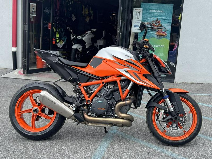 2022 KTM 1290 Super Duke R EVO